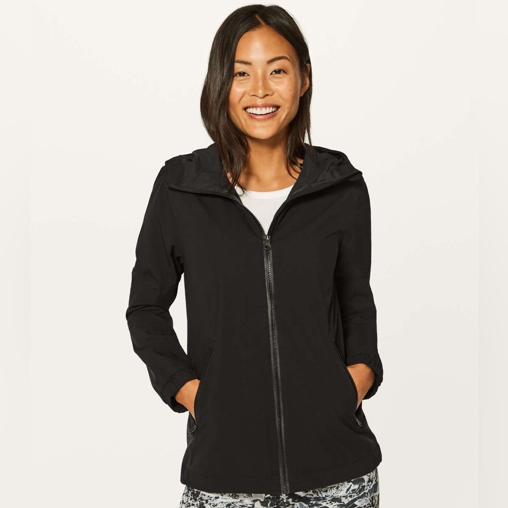 Lululemon Rise and Shine Rain Jacket Coat 4 Black